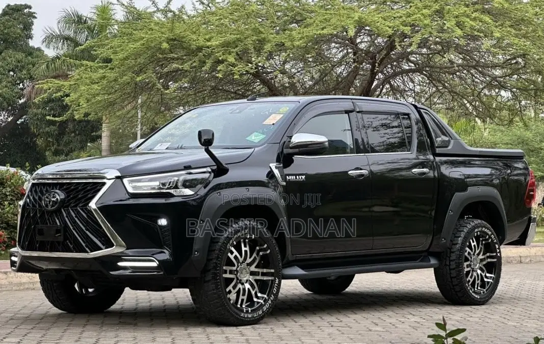 Toyota Hilux Revo Double Cab Deisel 2.4 RWD 2021 Matt Black