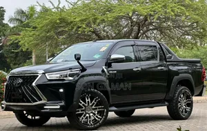 Toyota Hilux 2021 Black