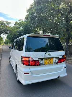 Toyota Alphard 2.4 Petrol AWD 2007 White