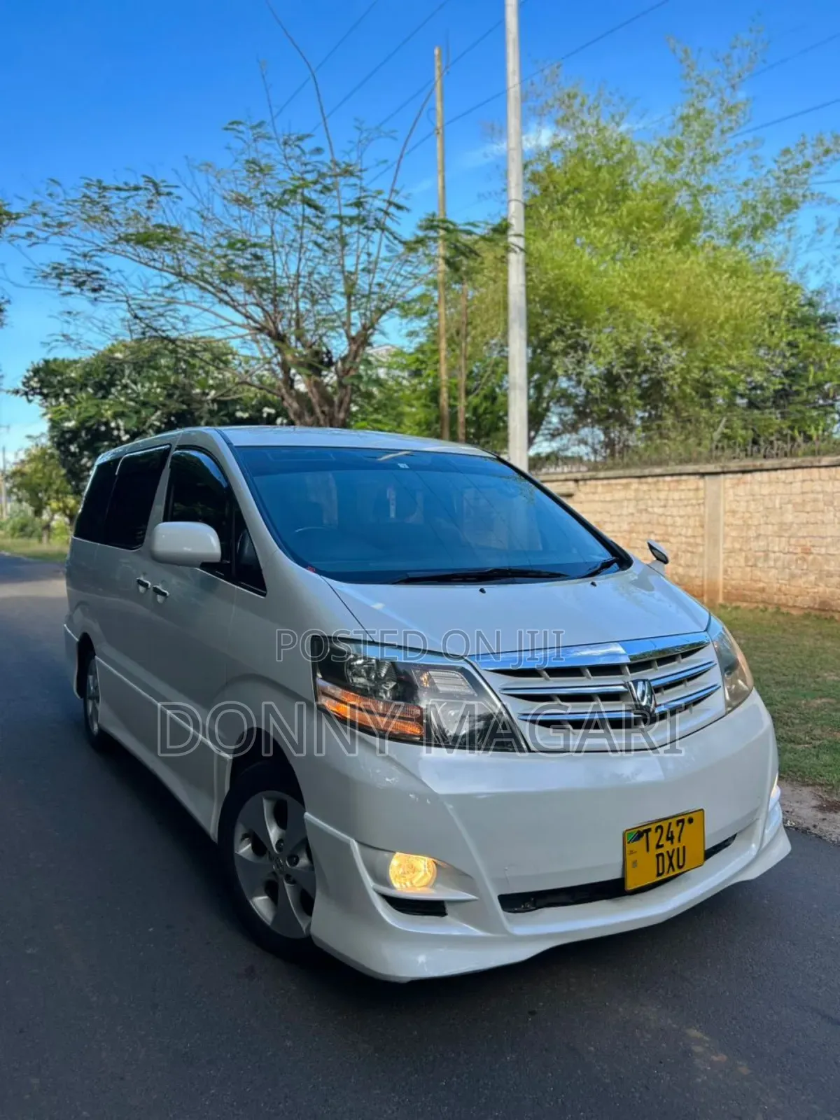 Toyota Alphard 2.4 Petrol AWD 2007 White