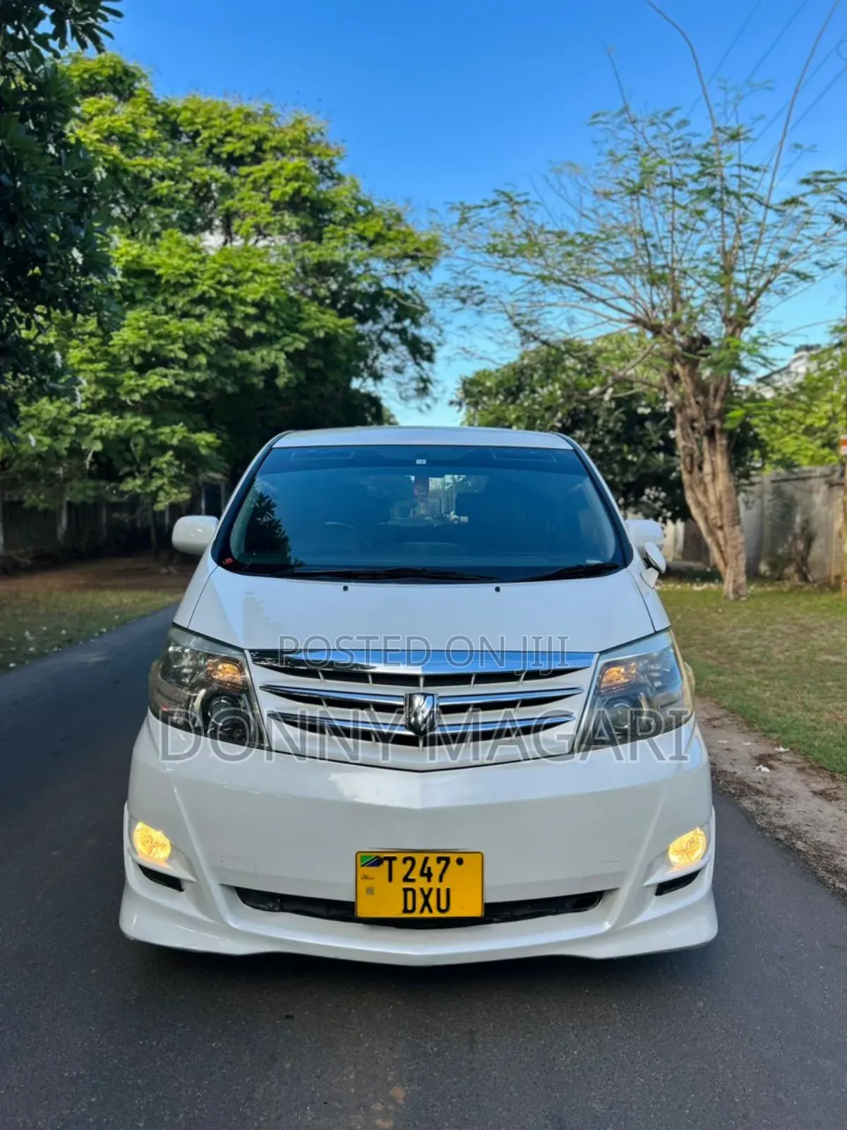 Toyota Alphard 2.4 Petrol AWD 2007 White