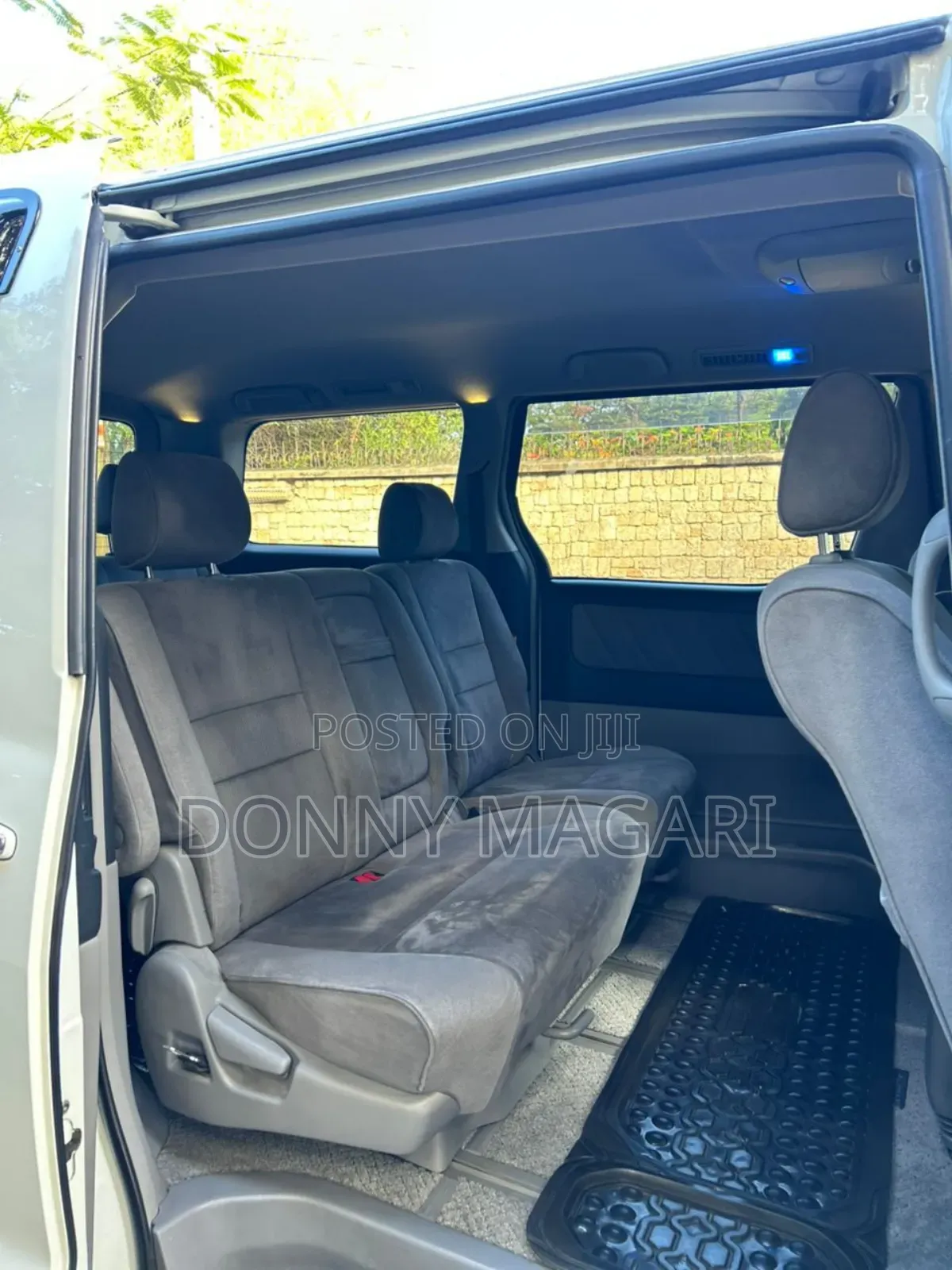 Toyota Alphard 2.4 Petrol AWD 2007 White