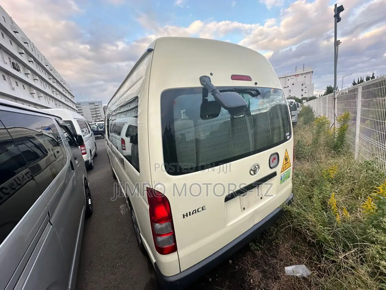 Toyota HiAce 2008 White