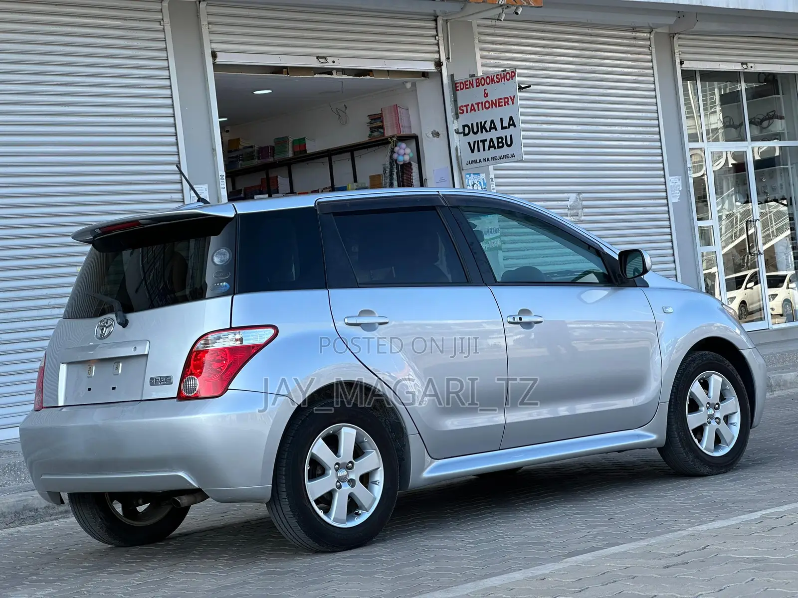 Toyota IST 2006 Silver