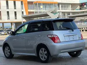 Toyota IST 2006 Silver