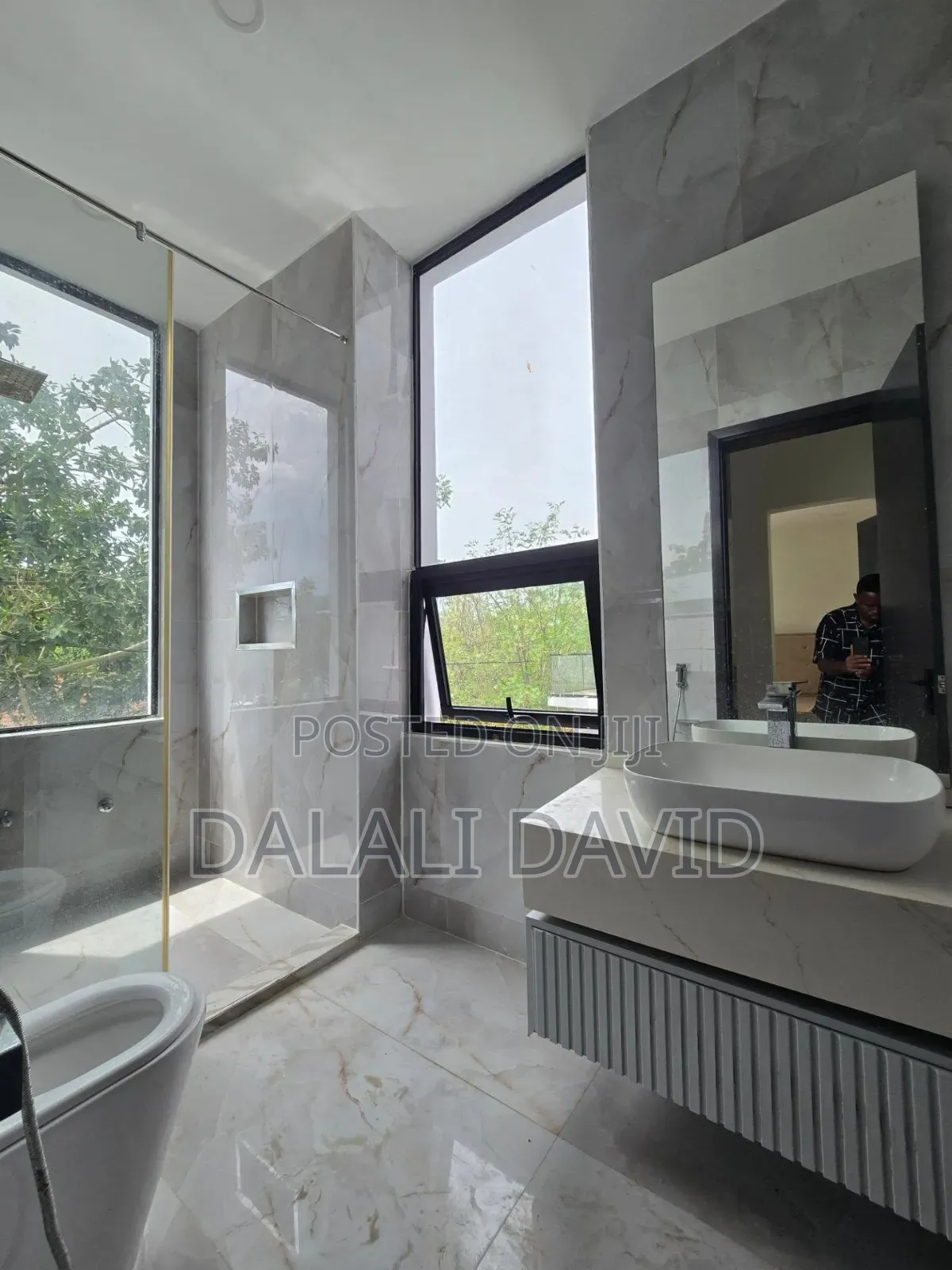Furnished 5bdrm Villa in Oysterbay for sale