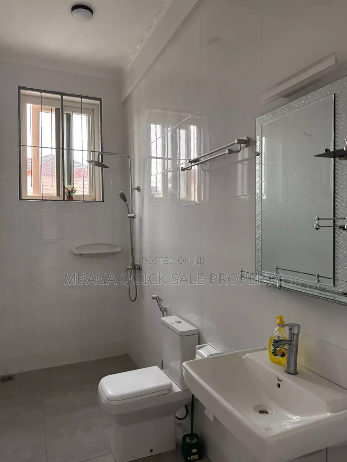 8bdrm House in Mbezi Beach for rent