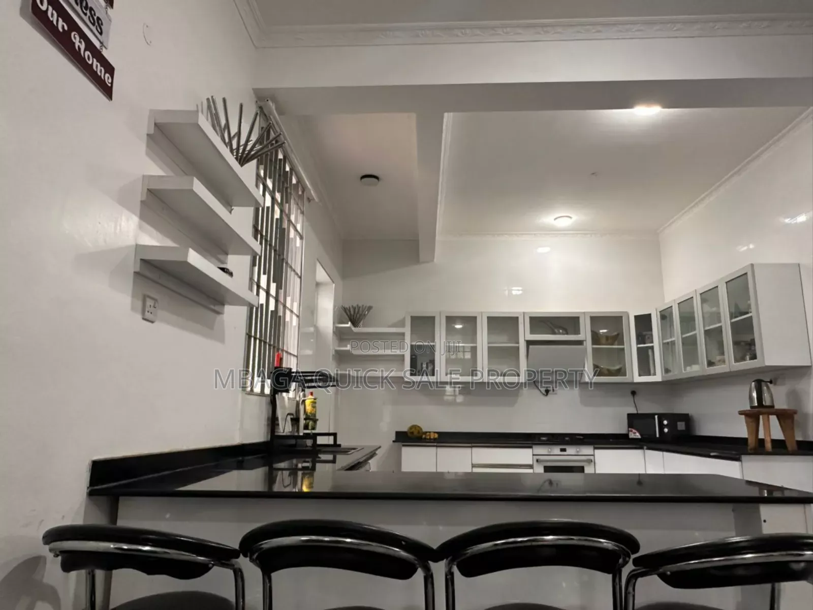 8bdrm House in Mbezi Beach for rent