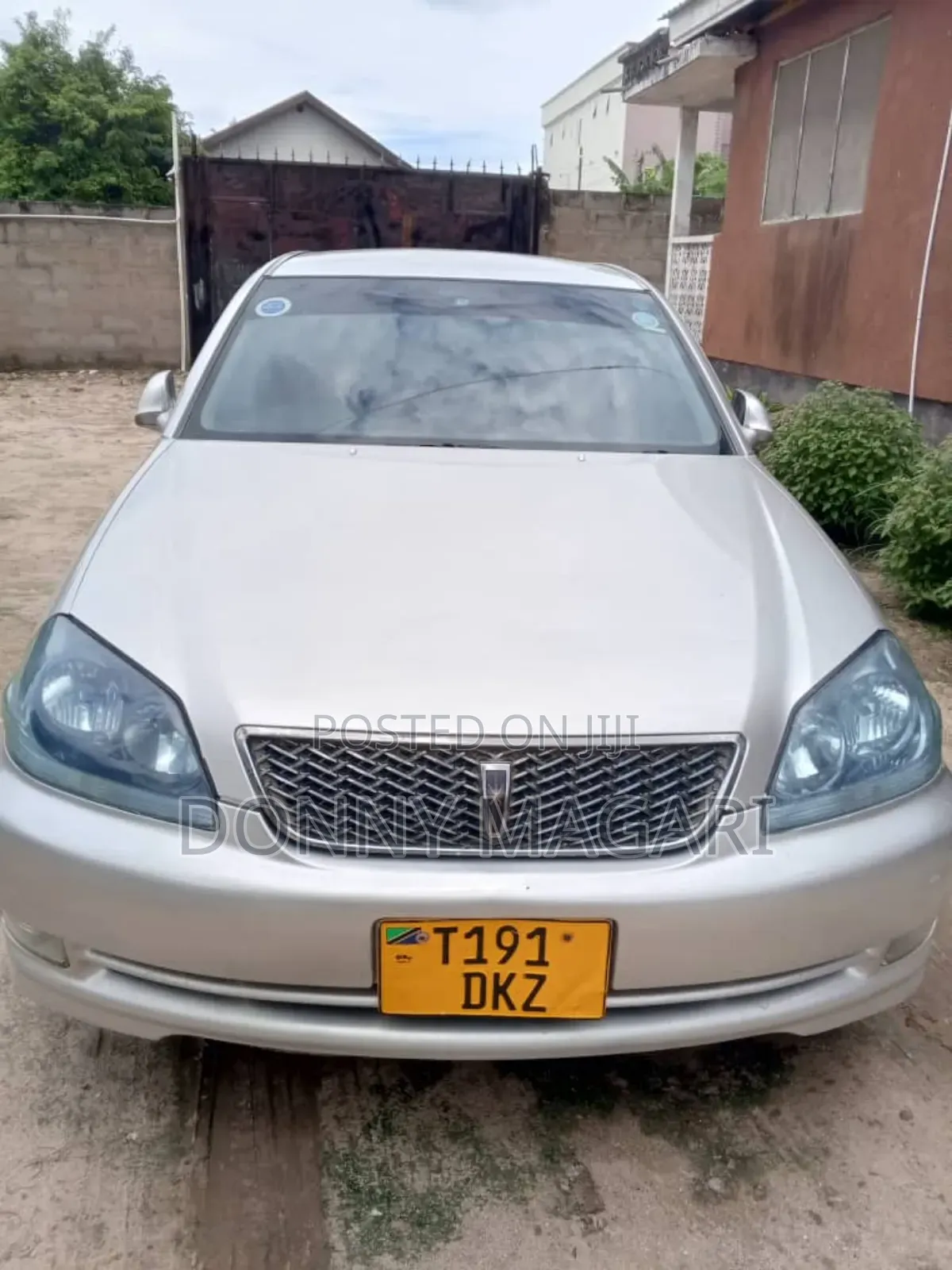 Toyota Mark II 2004 Silver