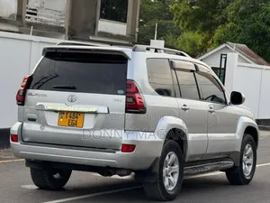 Toyota Land Cruiser Prado 2006 Silver