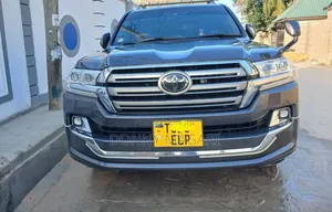 Toyota Land Cruiser 2021 Gray