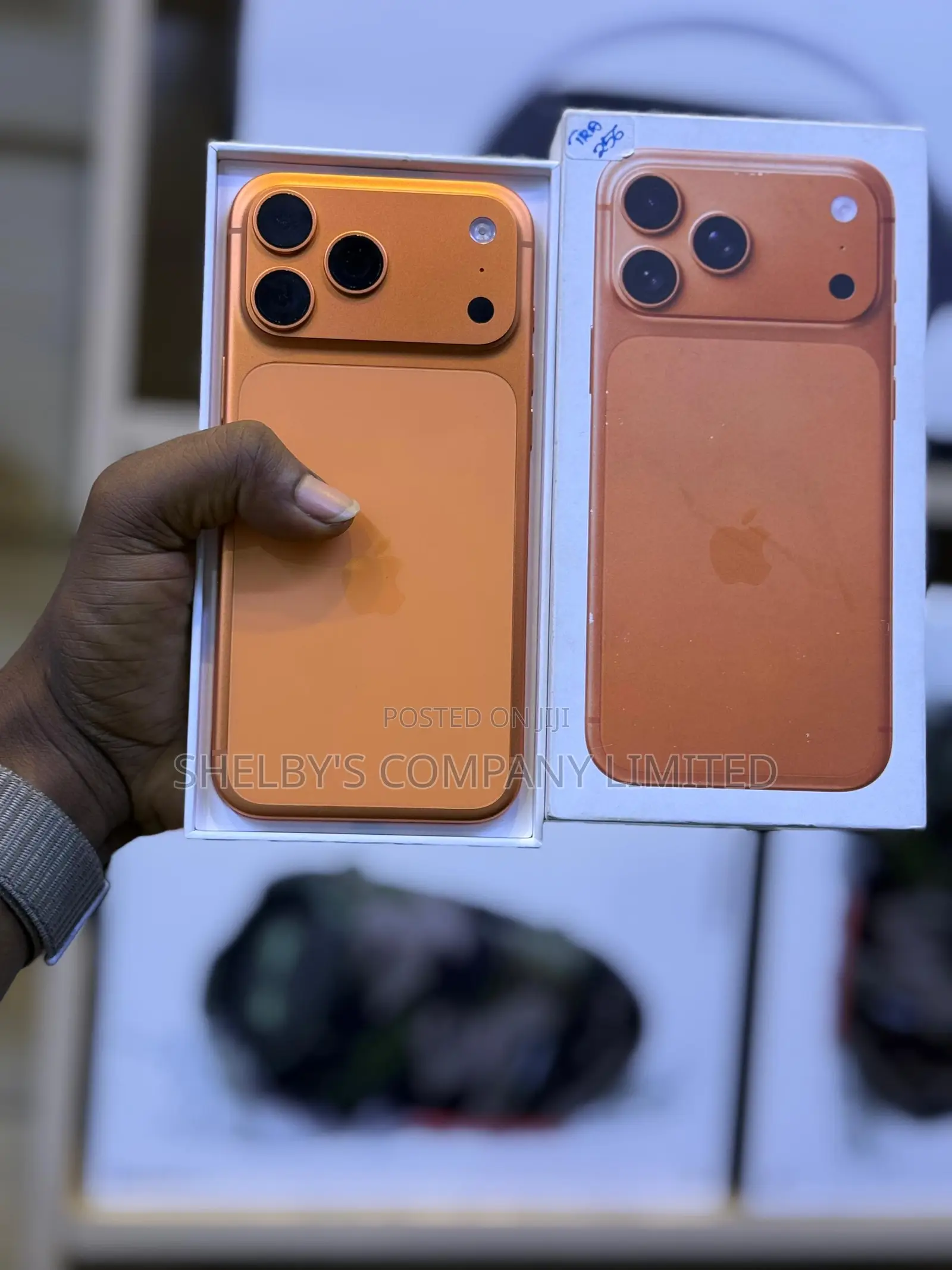 New Apple iPhone 17 Pro Max 256 GB Orange