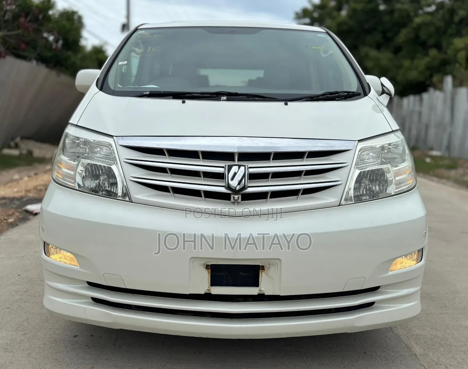 Toyota Alphard 2005 White