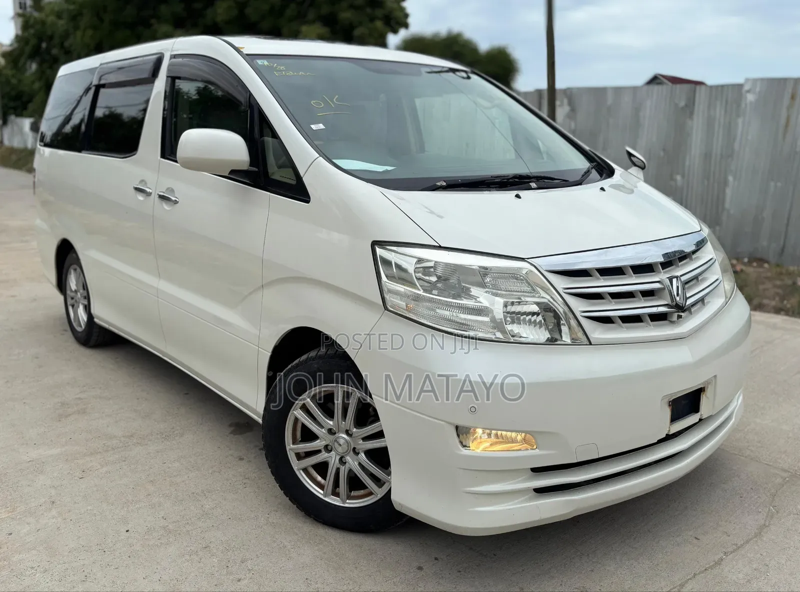 Toyota Alphard 2005 White