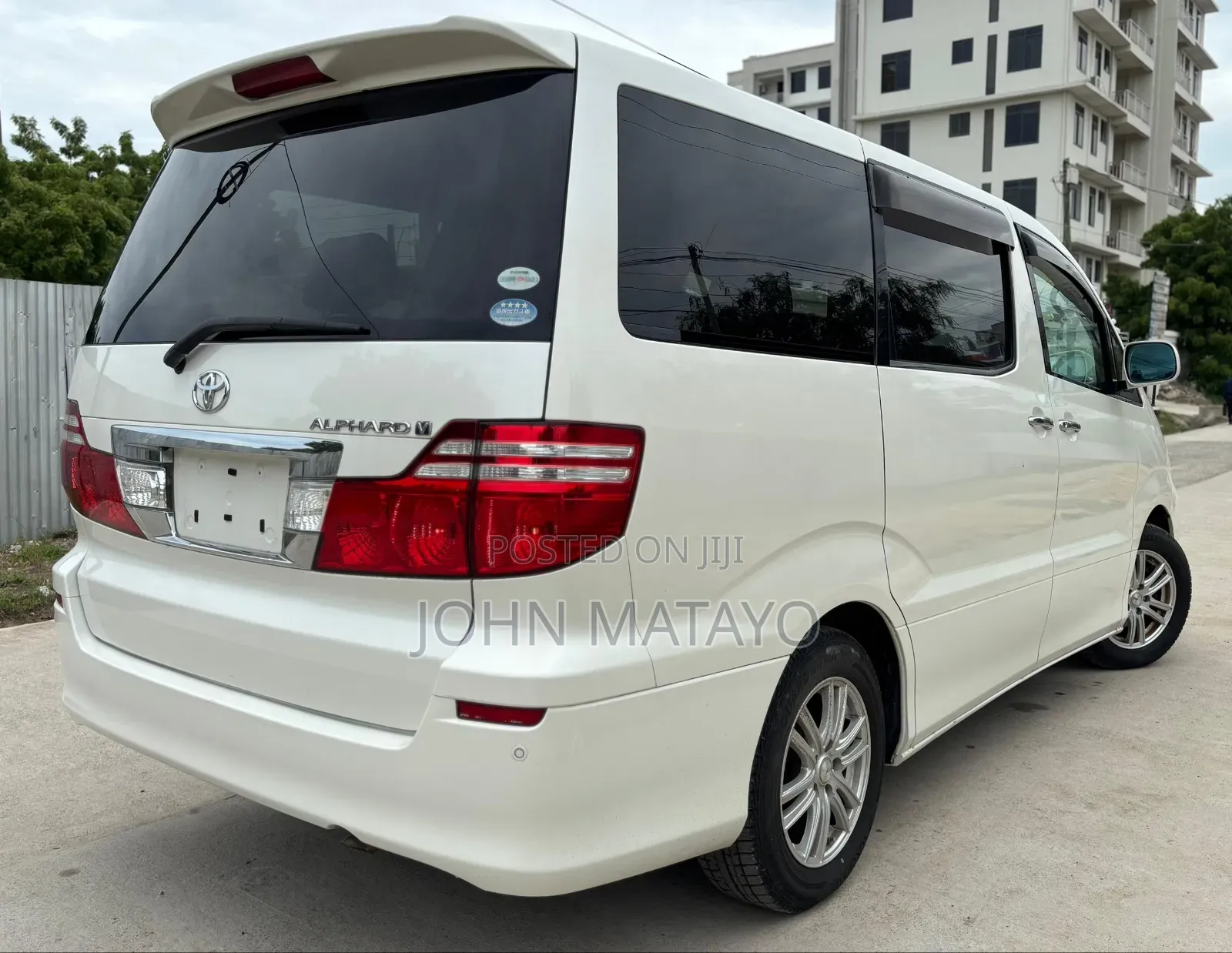 Toyota Alphard 2005 White