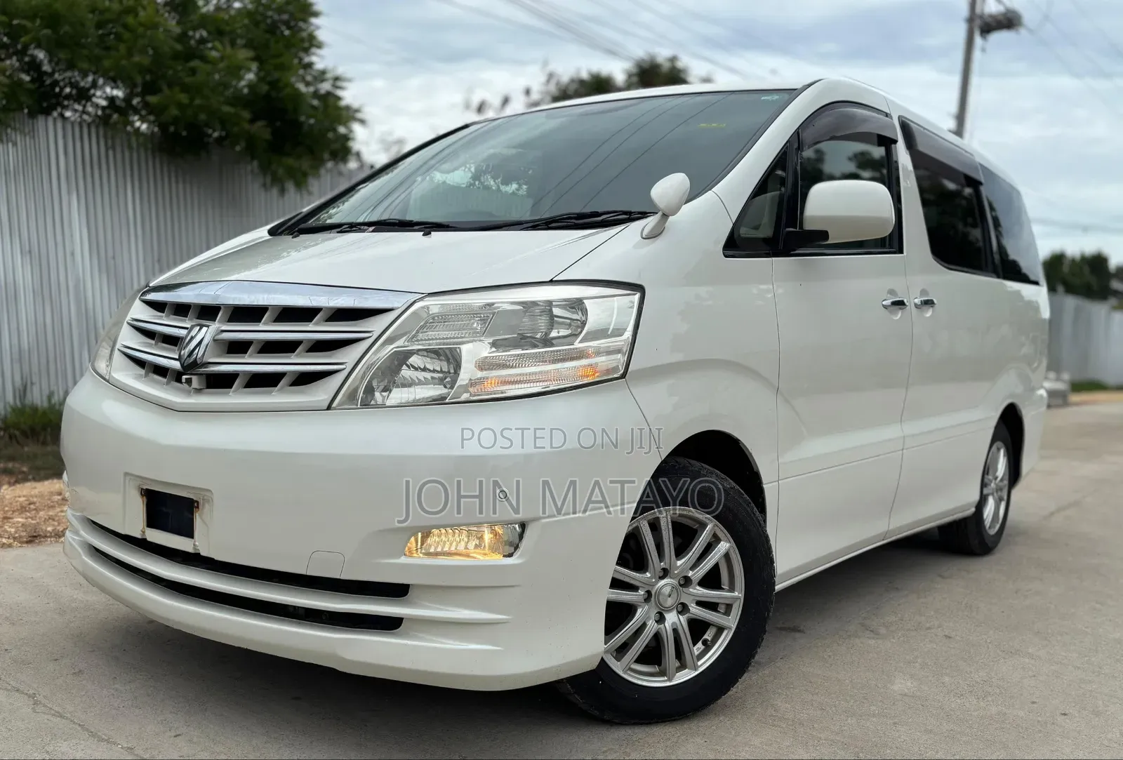 Toyota Alphard 2005 White