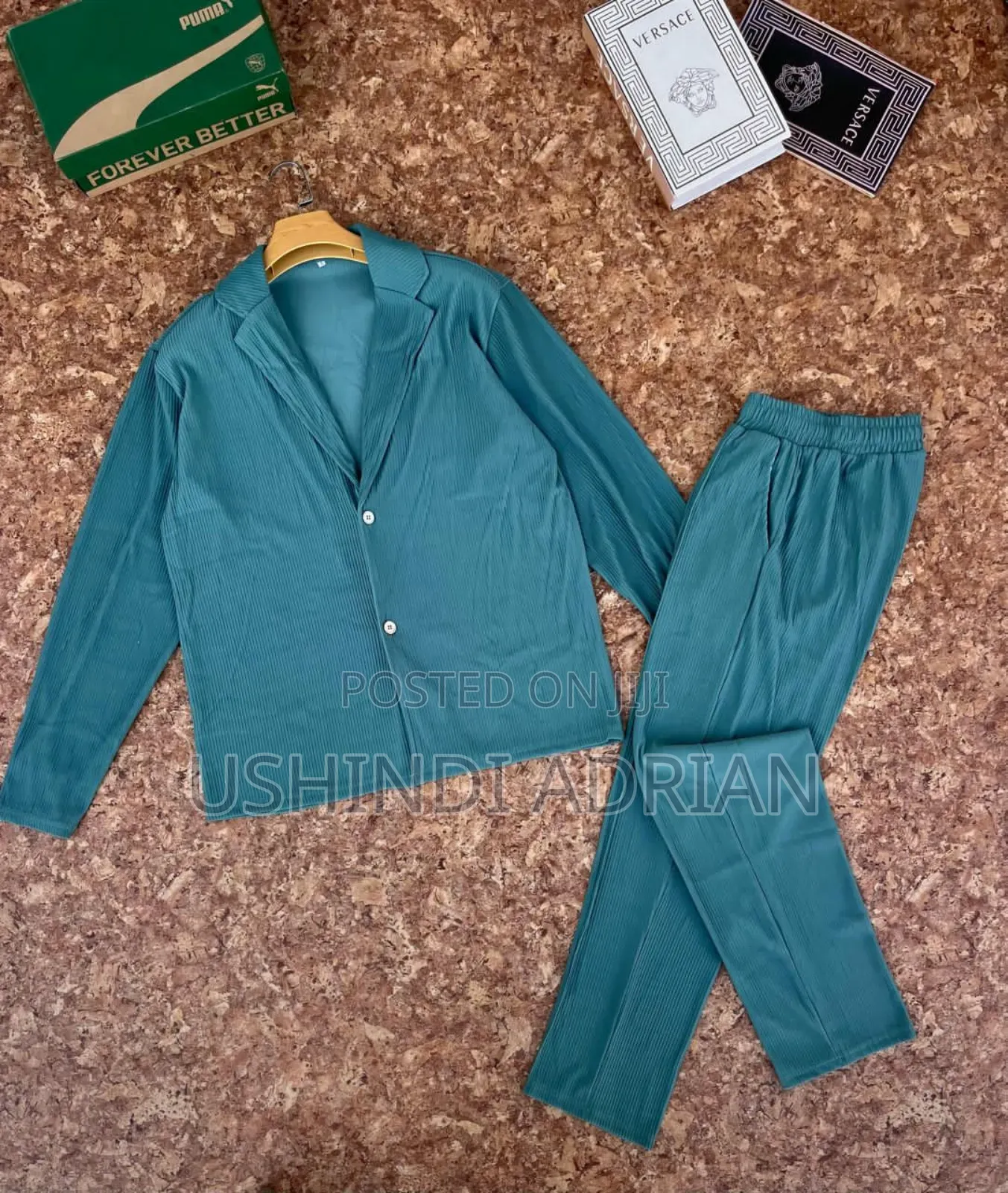 Neo Pulse Tracksuit–Kisasa, Modern Na Flashy
