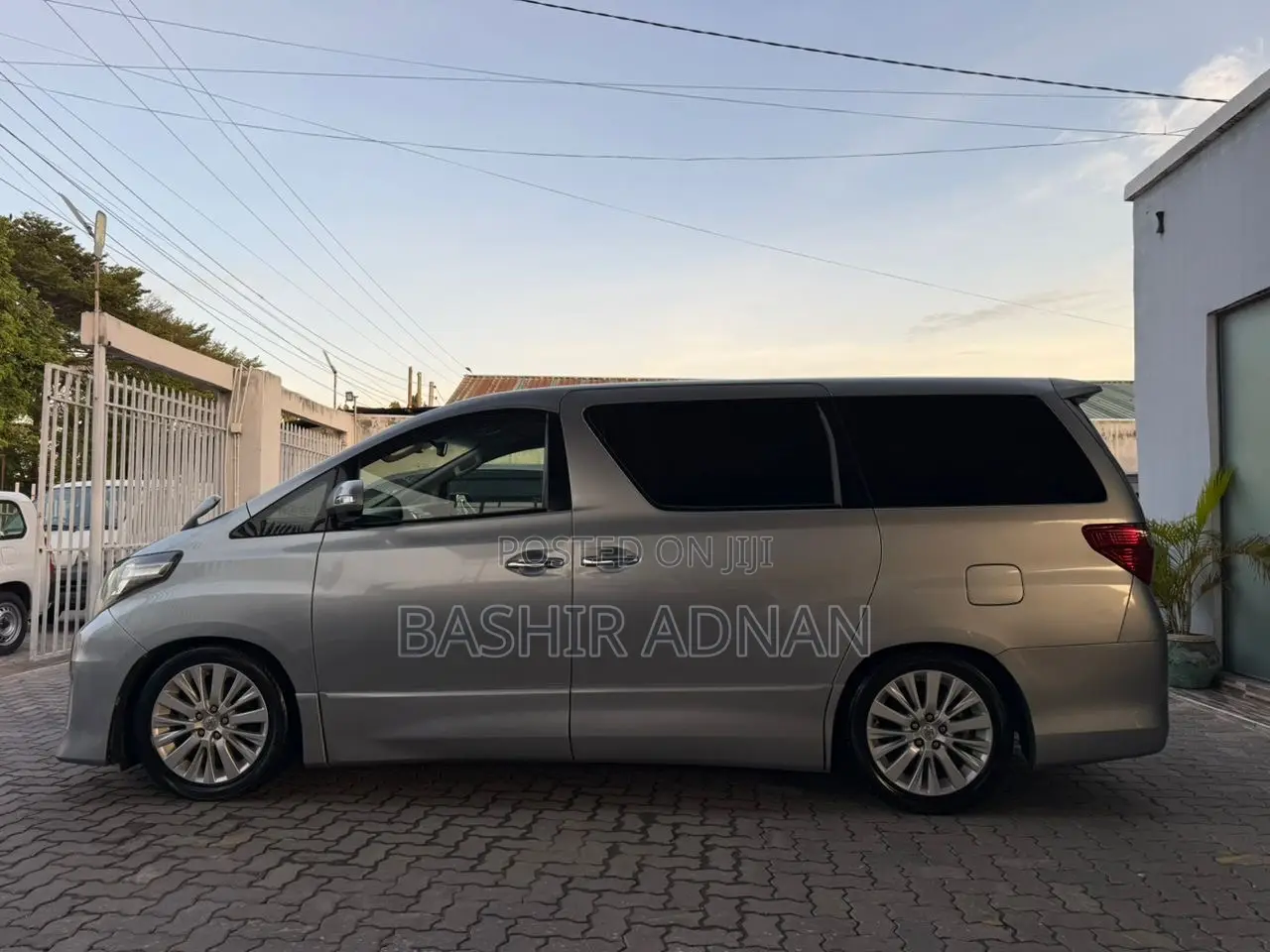 Toyota Alphard 2.4 Petrol FWD 2012 Gray