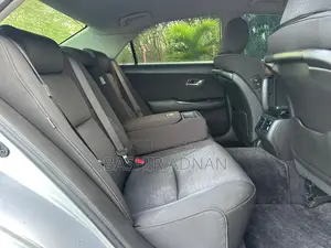 Toyota Crown 2009 Silver