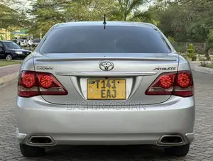 Toyota Crown 2009 Silver
