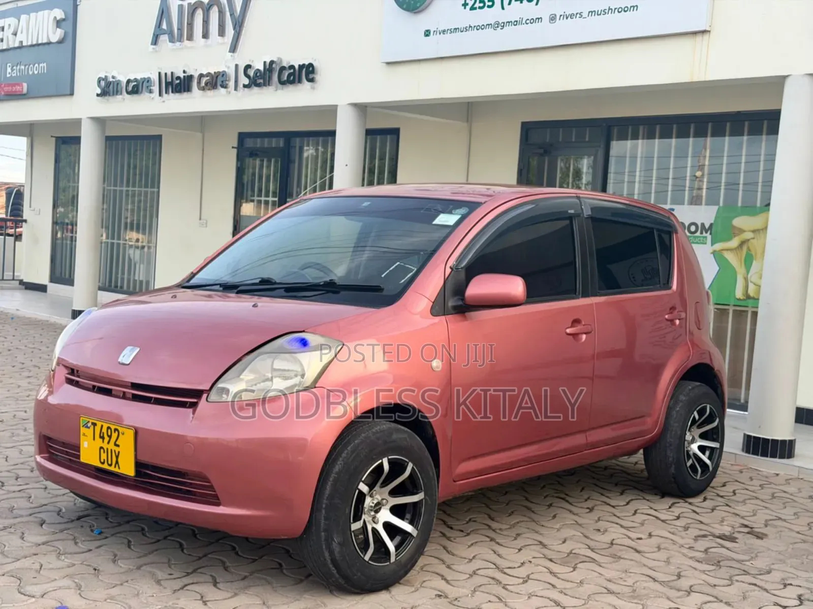 Toyota Passo 1.3 FWD 2005 Pink