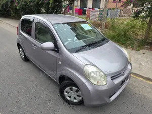 Toyota Passo 2011 Silver