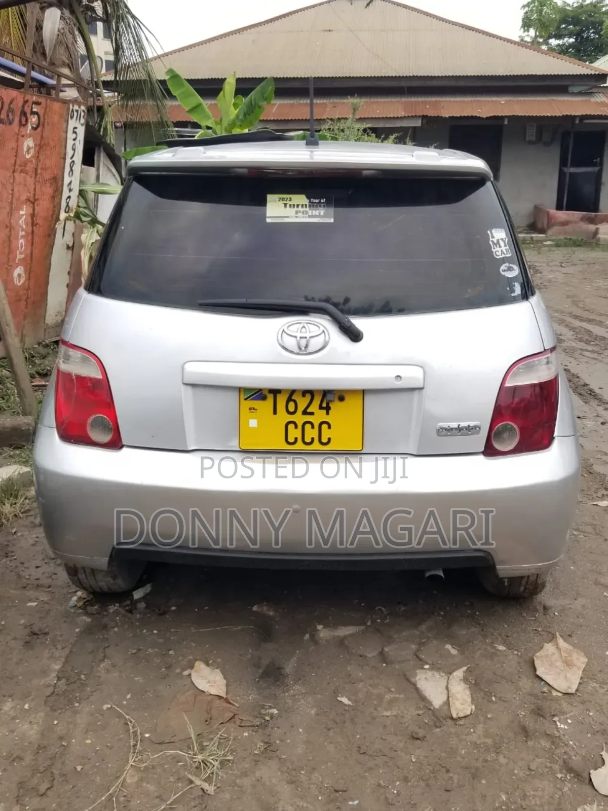 Toyota IST 2005 Silver