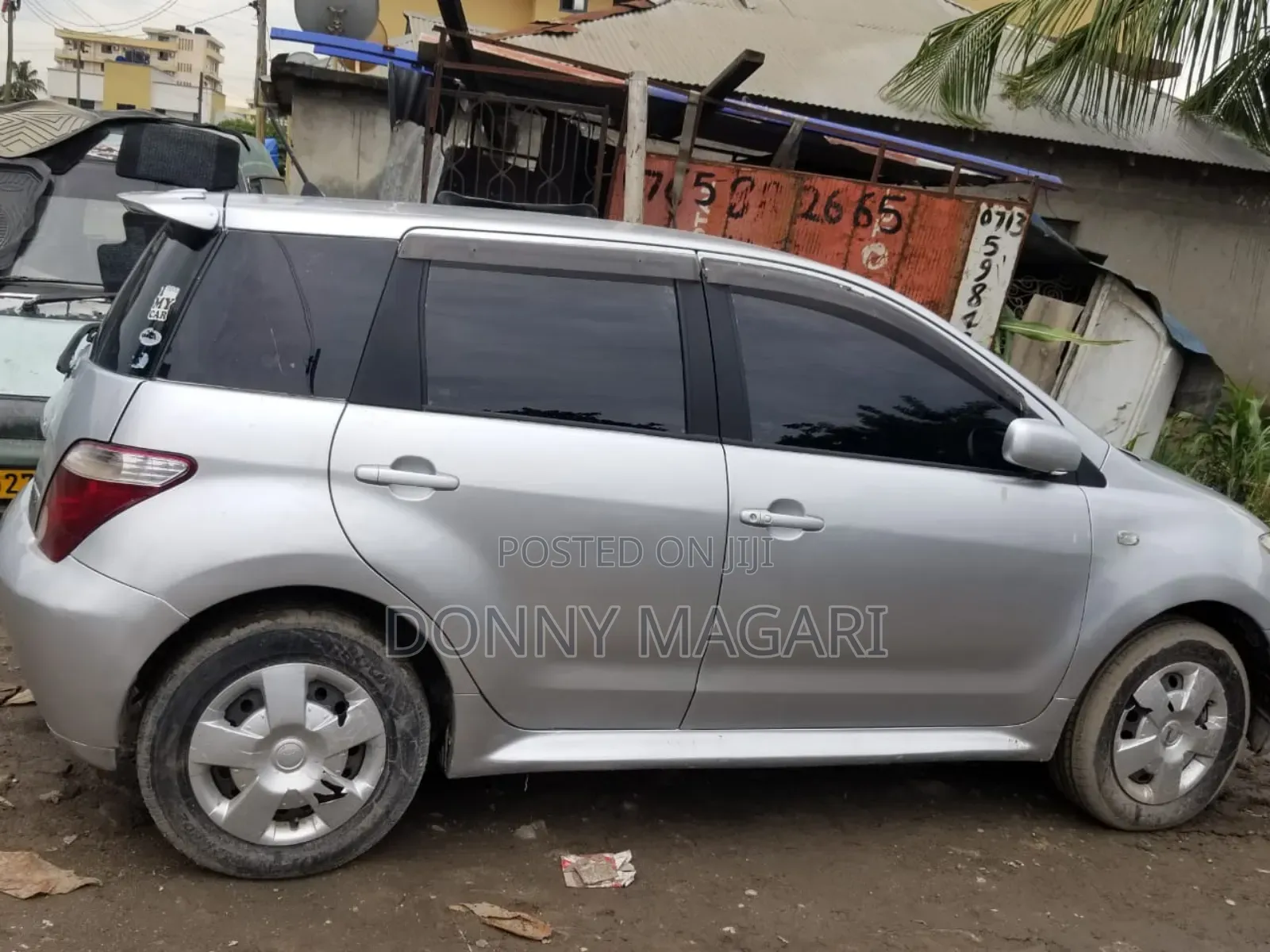 Toyota IST 2005 Silver
