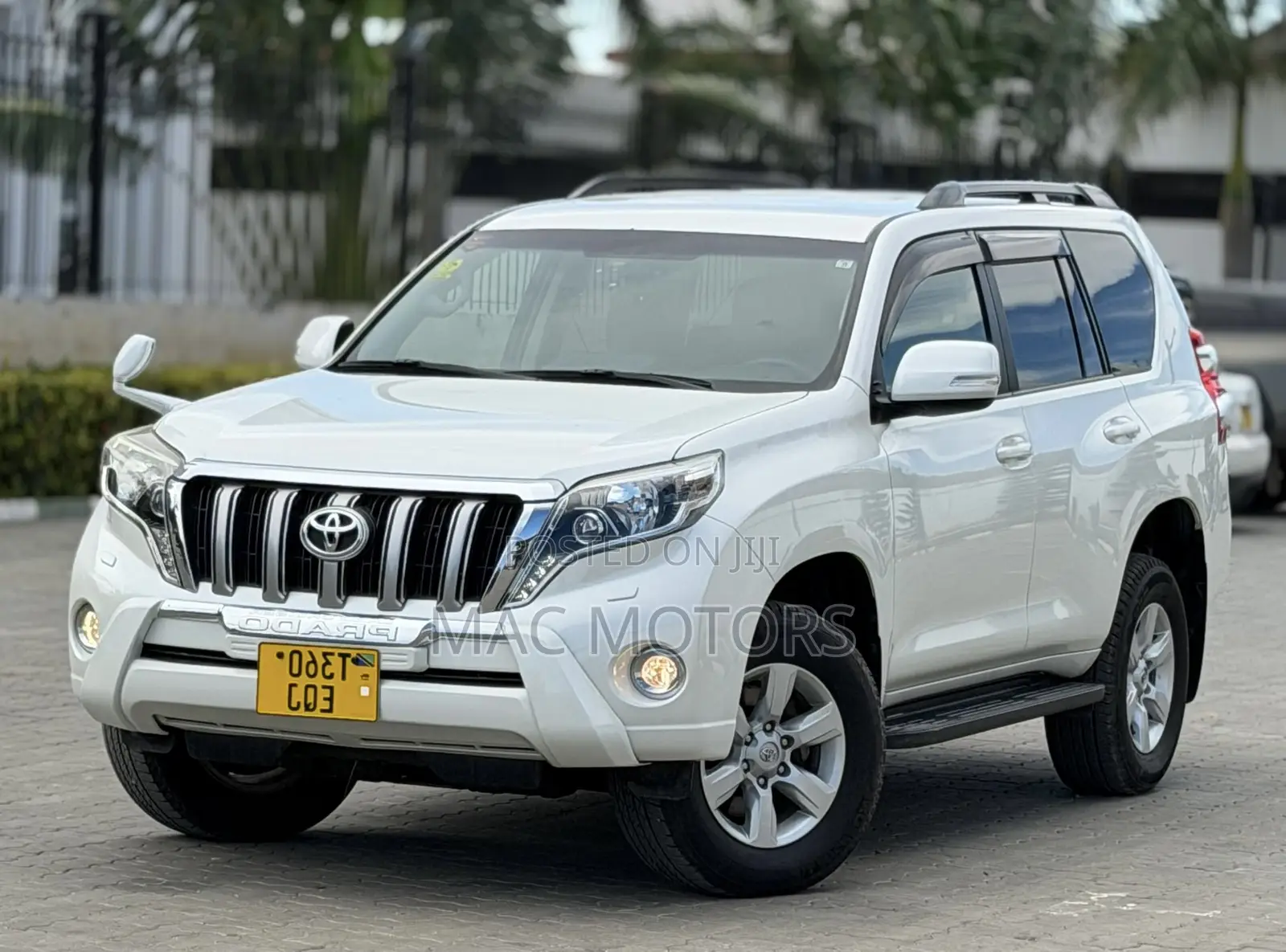 Toyota Land Cruiser Prado 2016 White
