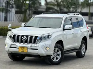 Toyota Land Cruiser Prado 2016 White
