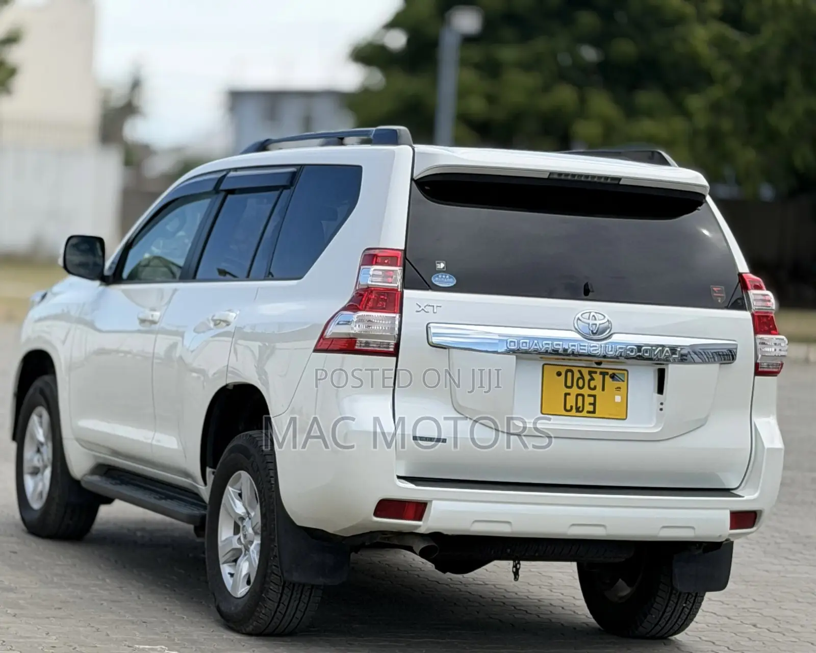 Toyota Land Cruiser Prado 2016 White