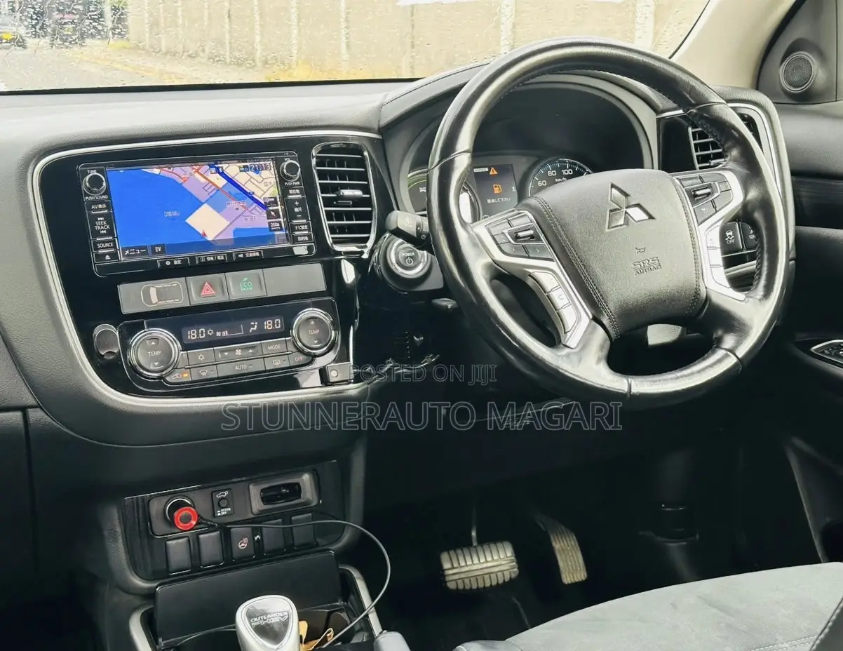 Mitsubishi Outlander 2015 Black
