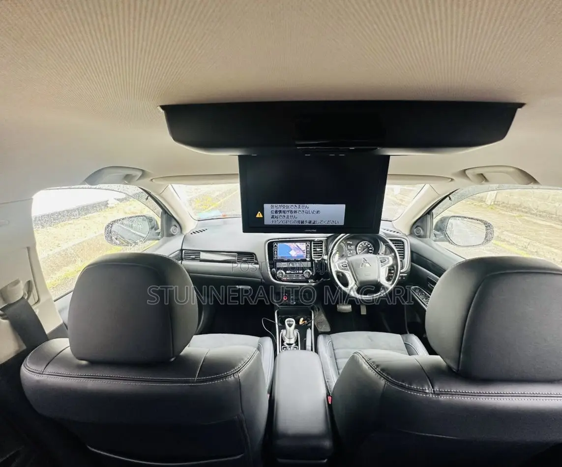 Mitsubishi Outlander 2015 Black