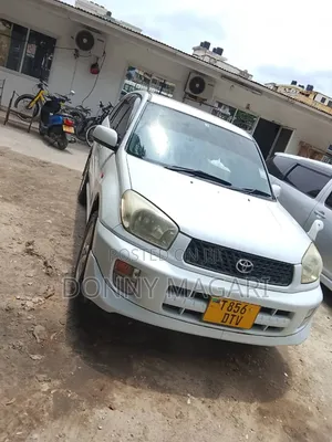 Toyota RAV4 2005 White