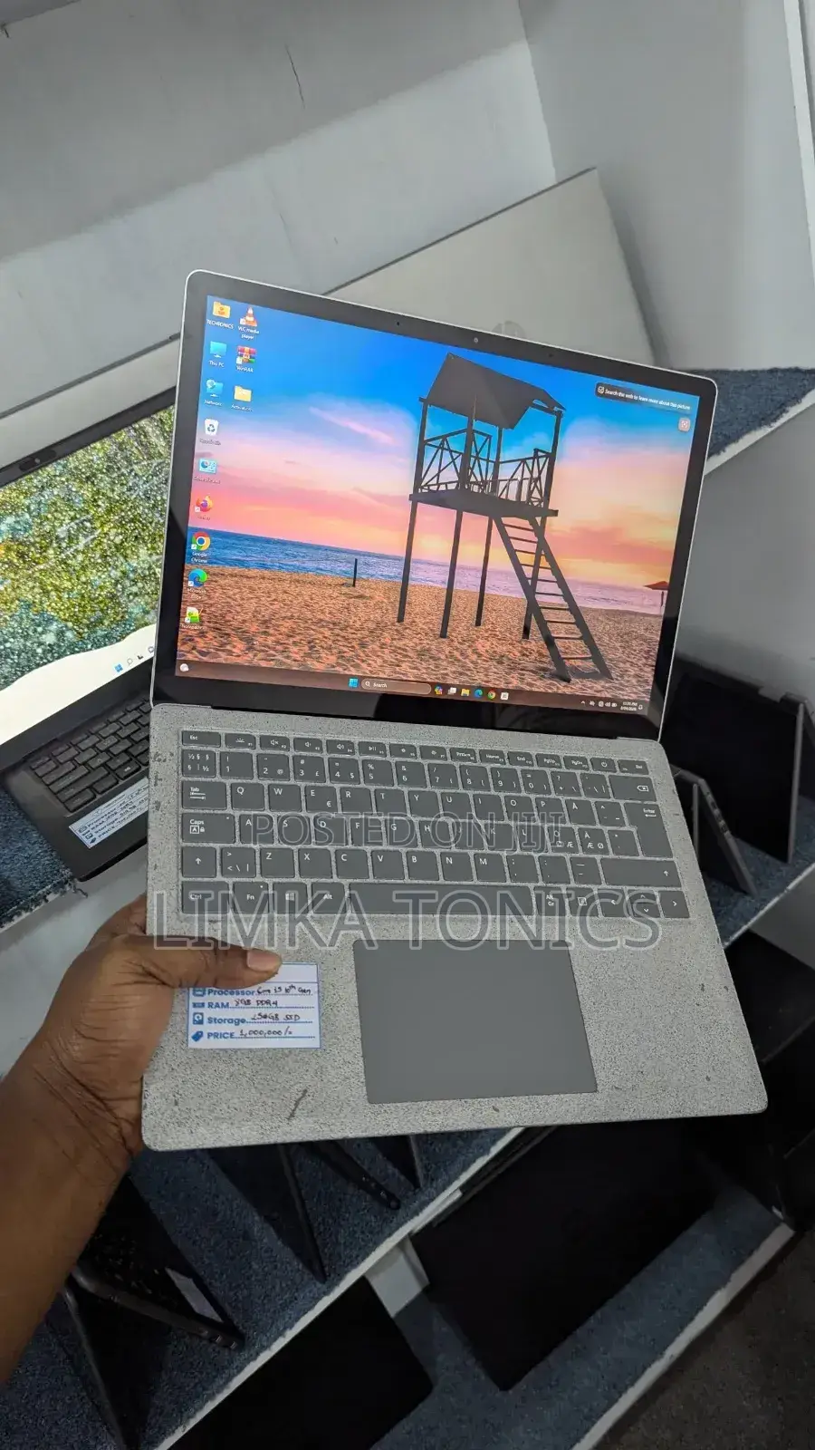 New Laptop Microsoft Surface Laptop 3 8GB Intel Core i5 SSD 256GB