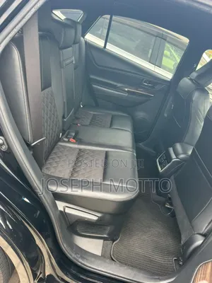 Toyota Harrier 2.0 2016 Black