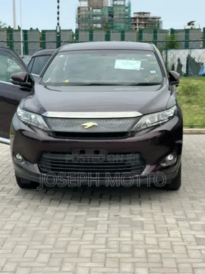 Toyota Harrier 2.0 2016 Black
