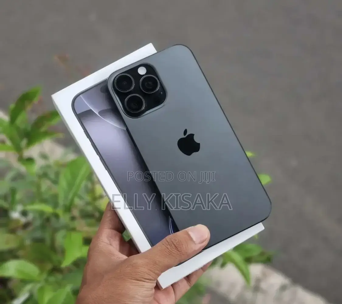 New Apple iPhone 16 Pro Max 256 GB Black