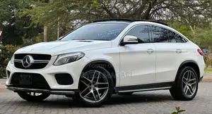 Mercedes-Benz GLE-Class 2019 White