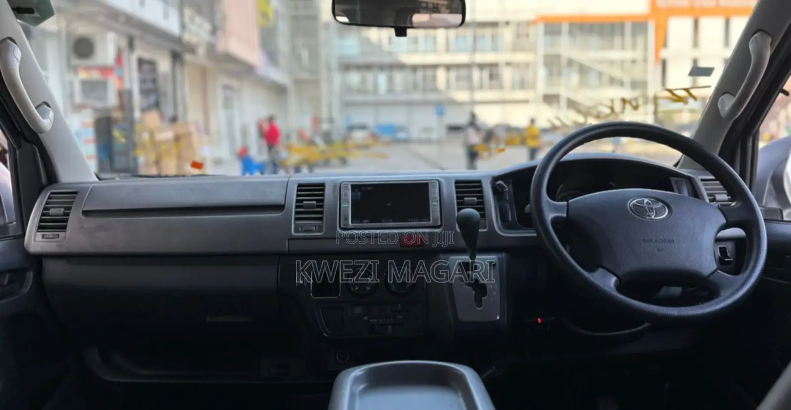 Toyota HiAce 2005 Silver