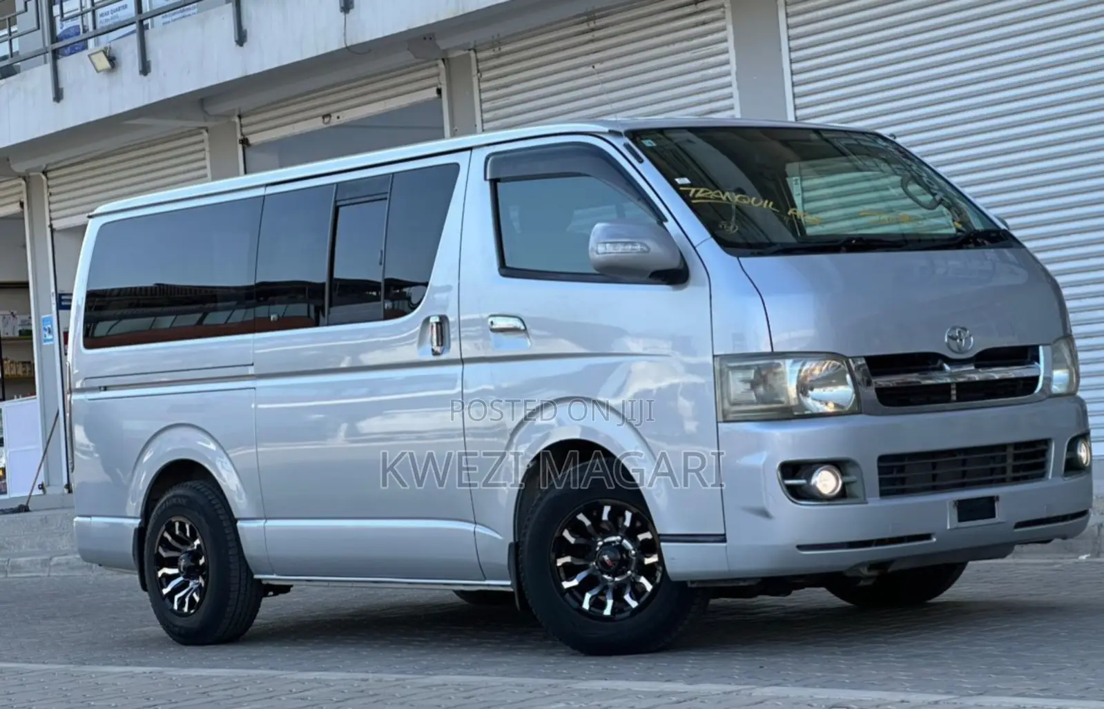 Toyota HiAce 2005 Silver