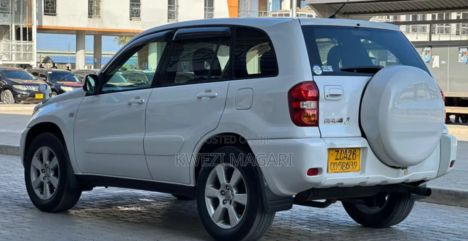 Toyota RAV4 2004 White