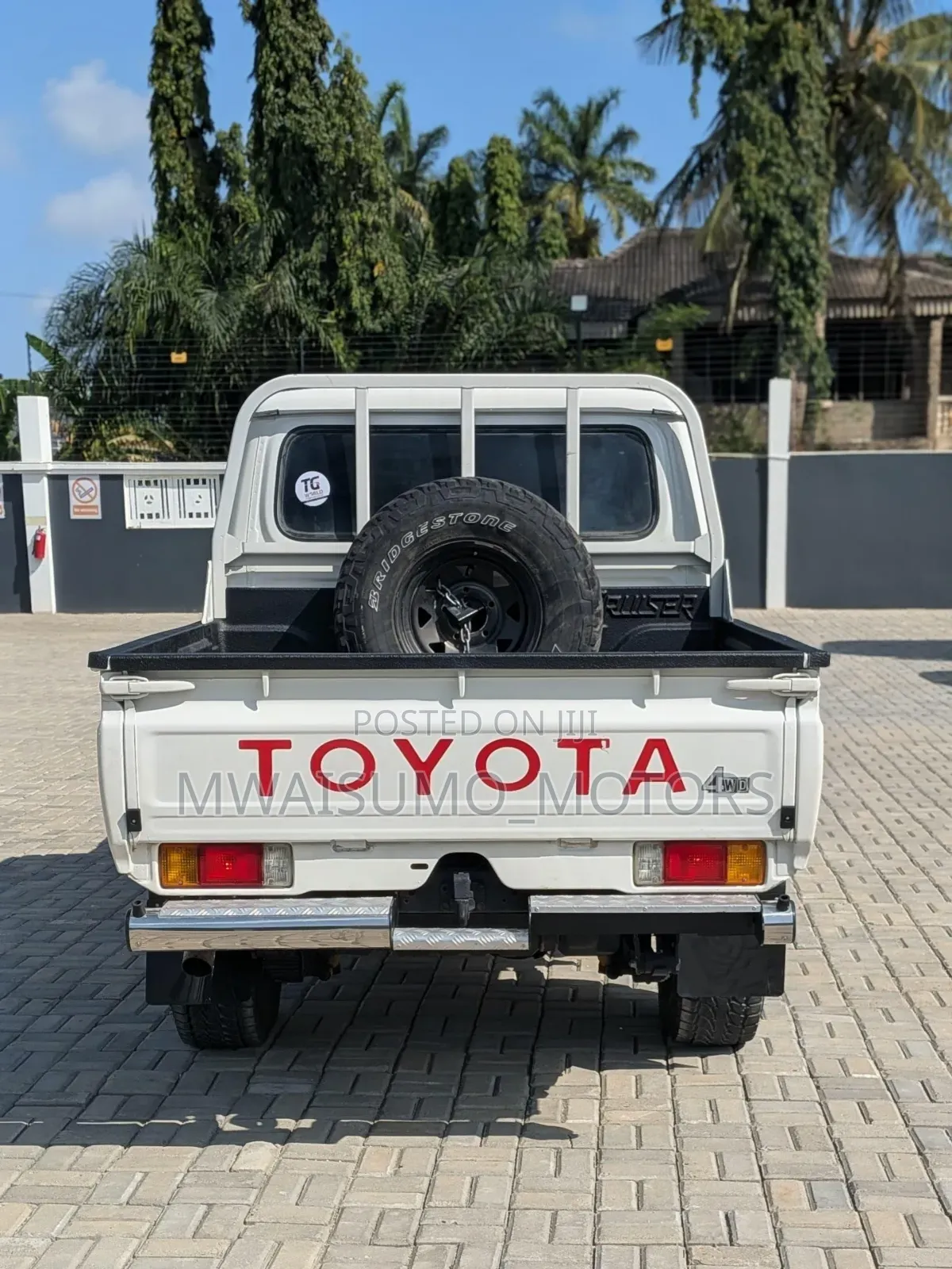 Toyota Land Cruiser 2021 Off white