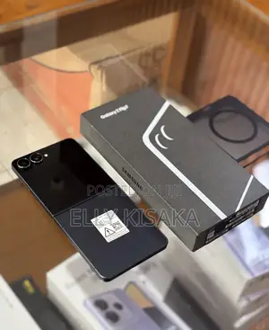 New Samsung Galaxy Z Flip7 256 GB Black