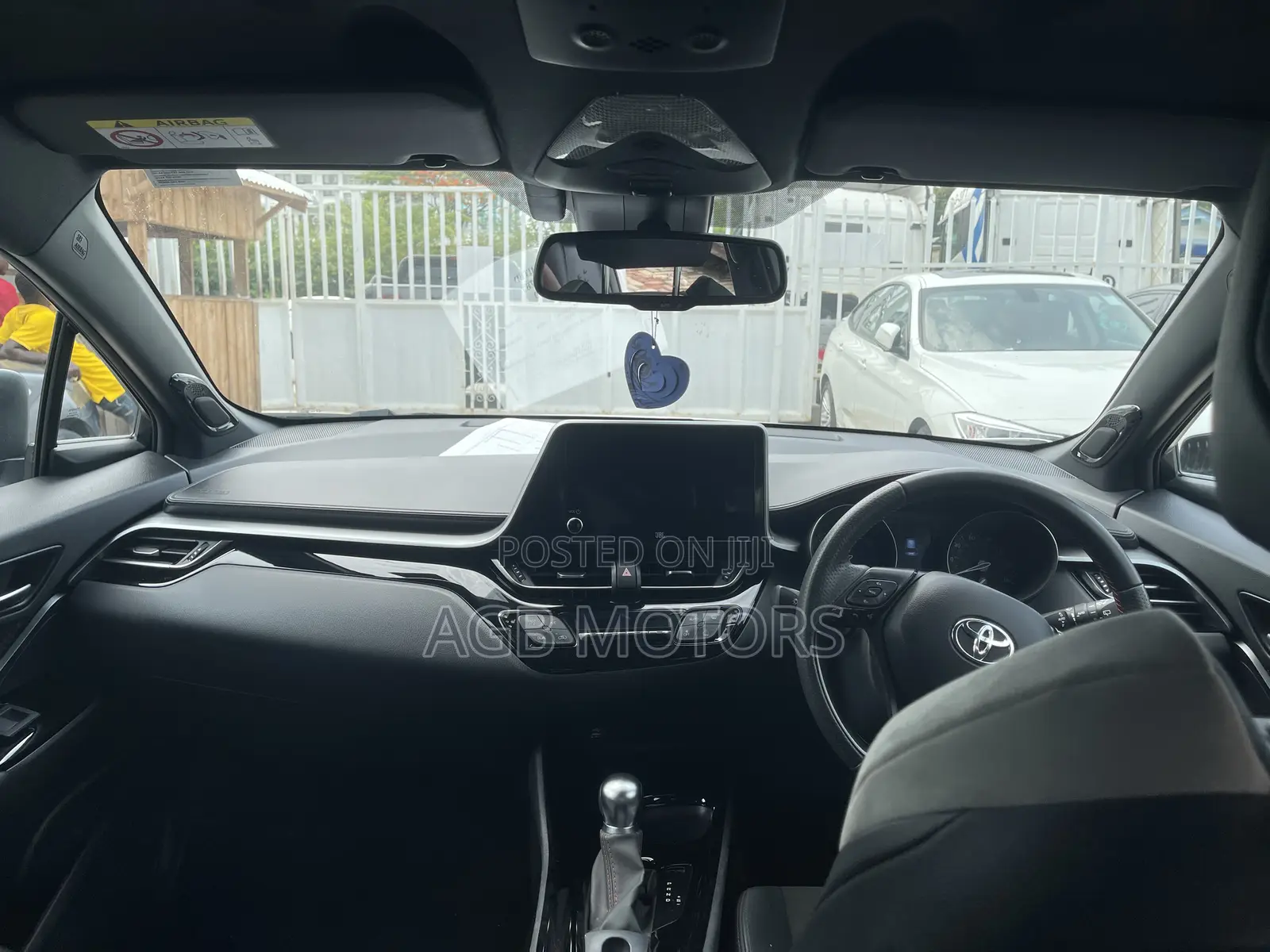 Toyota C-HR 2022 White