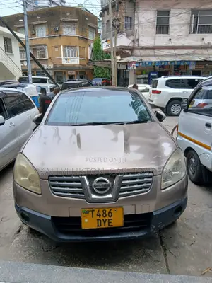 Nissan Dualis 2010 Gold