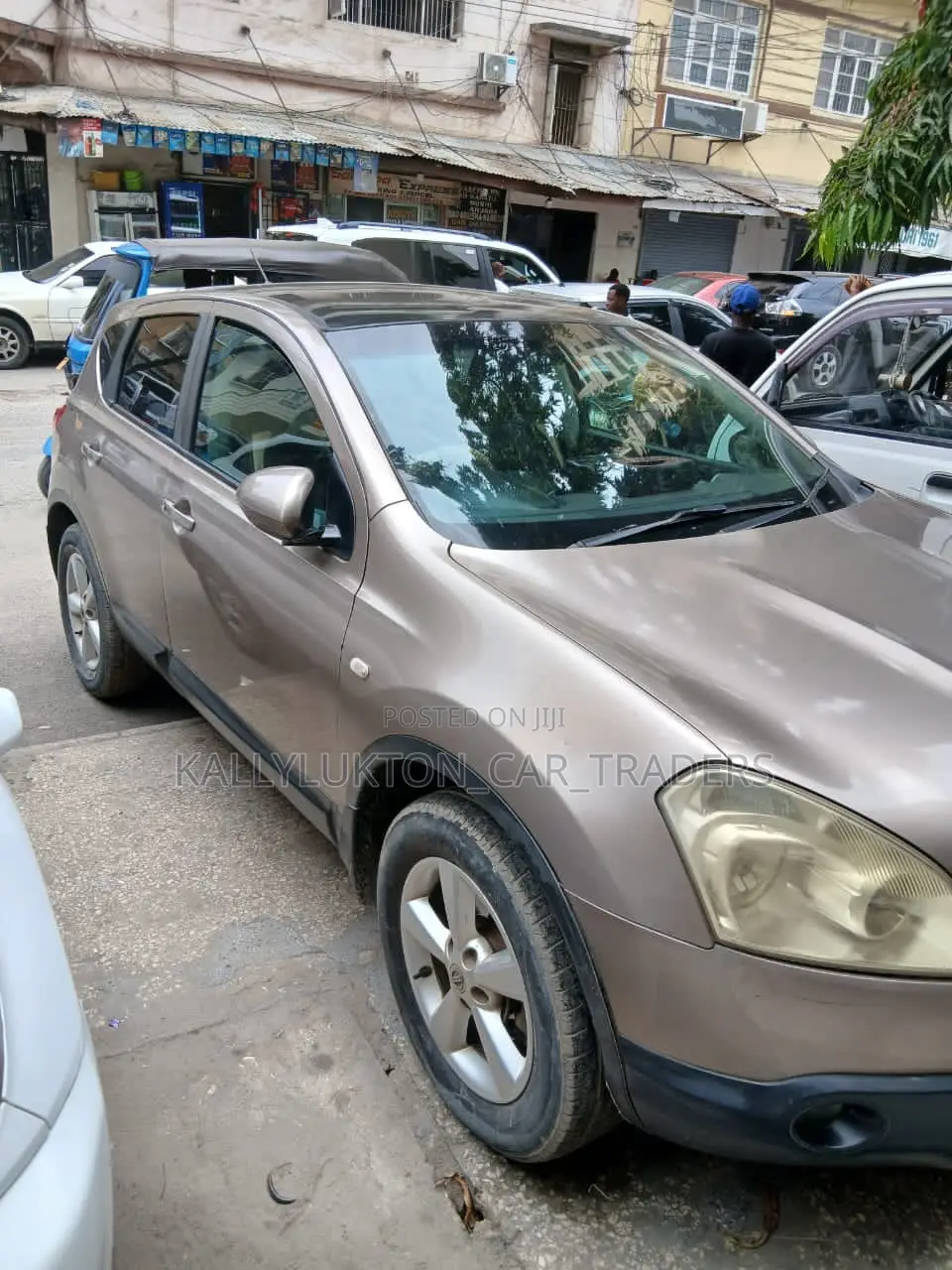 Nissan Dualis 2010 Gold