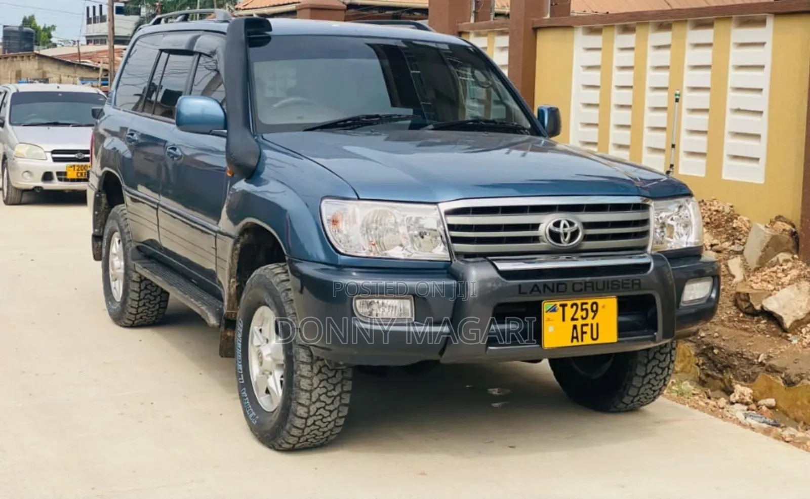Toyota Land Cruiser 2001 Blue