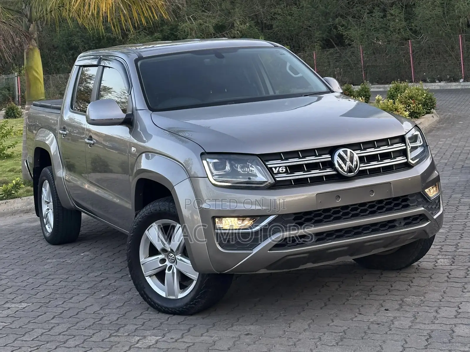 Volkswagen Amarok 2020 Gray