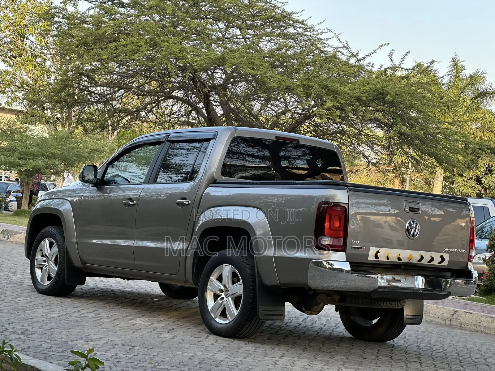 Volkswagen Amarok 2020 Gray
